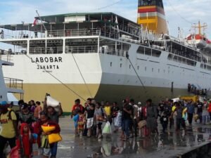 Tiket Kapal Bitung – Ternate — KM Labobar