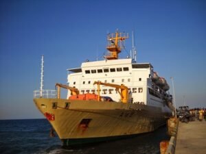 Tiket Kapal Surabaya – Denpasar — KM Awu