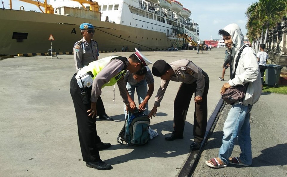 jadwal tiket kapal laut pelni km awu surabaya