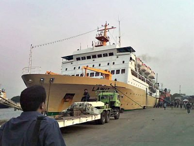 jadwal tiket kapal laut pelni km lawit 2021 mudik lebaran semarang kumai