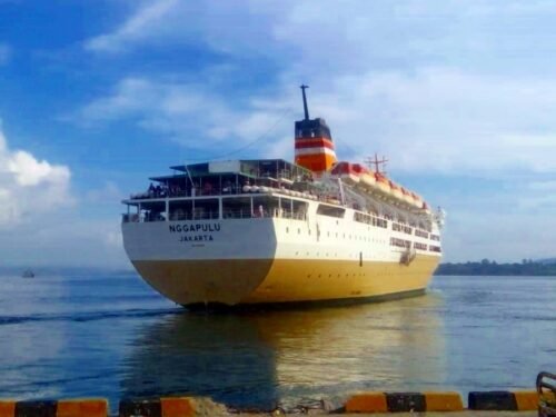 jadwal tiket kapal laut pelni km nggapulu september 2021 jakarta makassar