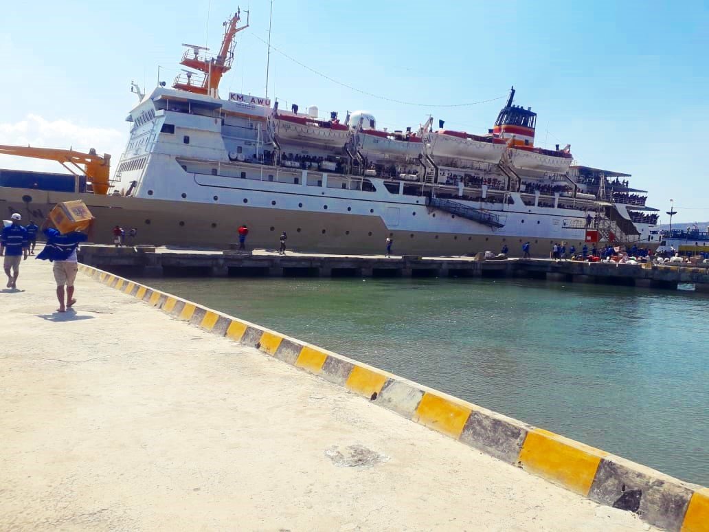 km awu - jadwal tiket kapal laut pelni ende