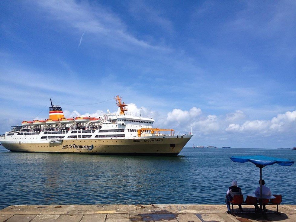 jadwal dan tiket kapal laut pelni km bukit siguntang parepare 2021