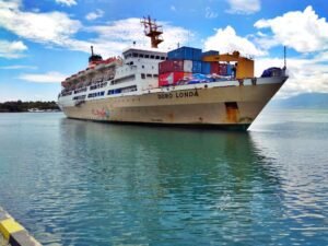 Tiket Kapal Surabaya – Jakarta — KM Dorolonda