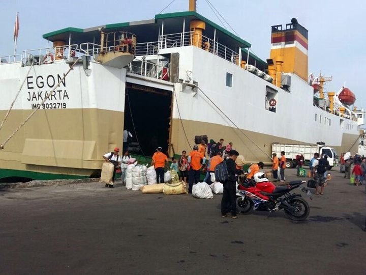 jadwal tiket kapal laut pelni km egon