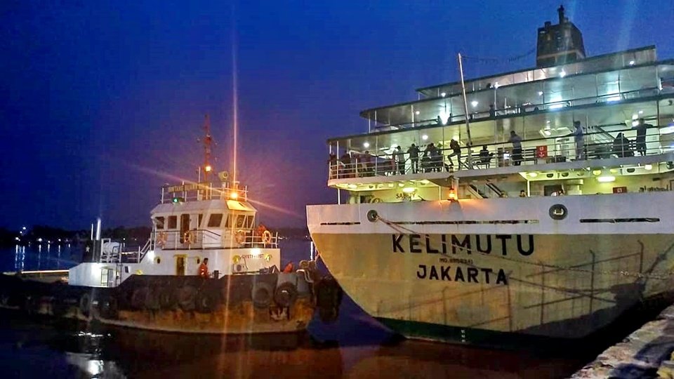 jadwal dan tiket kapal laut pelni km kelimutu 2021 surabaya semarang sampit