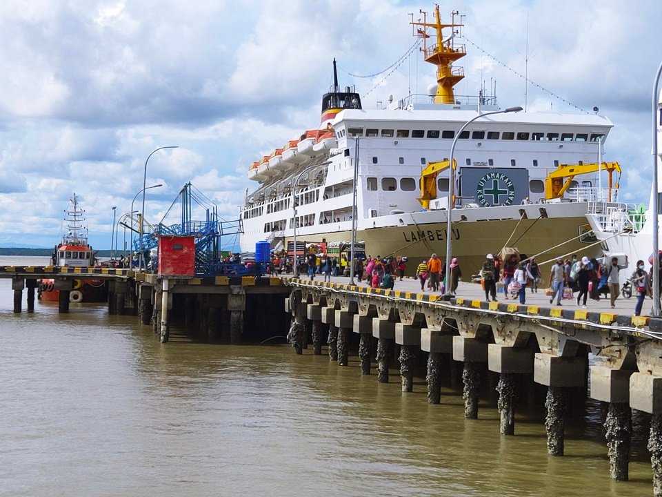 jadwal tiket kapal laut km lambelu