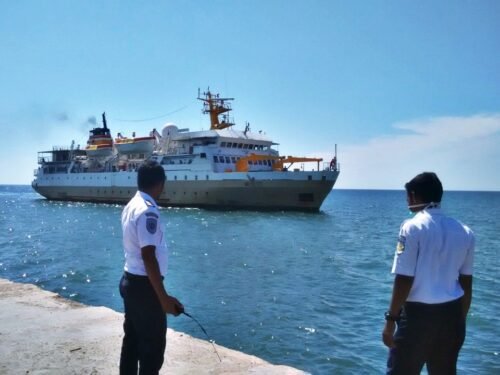 km wilis - jadwal dan tiket kapal laut pelni 2021 makassar tambolaka kalabahi