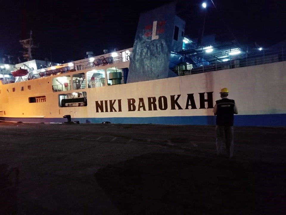 km niki barokah - jadwal kapal laut surabaya - labuan bajo