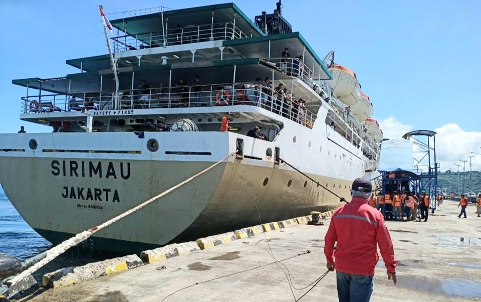 km sirimau - jadwal dan tiket kapal laut pelni