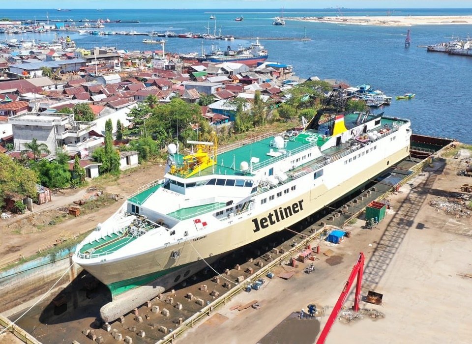 kfc jetliner - jadwal dan tiket kapal laut pelni 2021