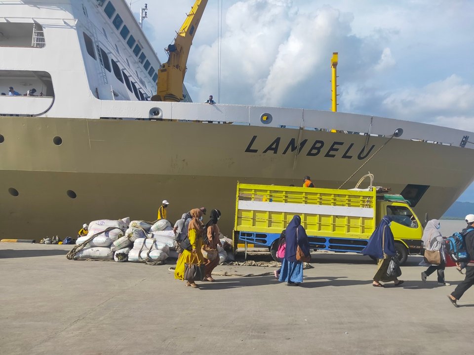 km lambelu - jadwal dan tiket kapal laut pelni 202