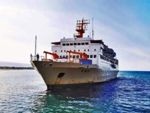 km awu - jadwal dan tiket kapal laut pelni 2022 bali surabaya