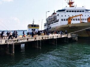 Tiket Kapal Labuan Bajo – Bontang — KM Binaiya