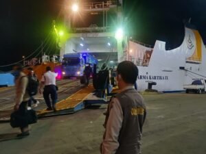 Jadwal Kapal Laut Banjarmasin – Surabaya Desember 2021