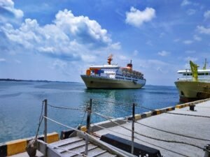 Tiket Kapal Surabaya – Jakarta — KM Nggapulu