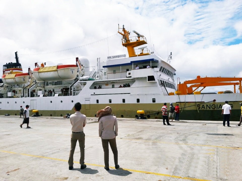 km sangiang - jadwal dan tiket kapal laut pelni ambong sorong bitung