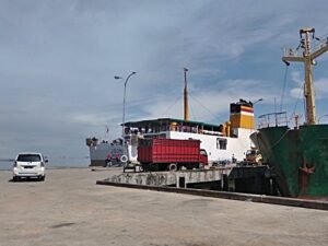 Tiket Kapal Bontang – Lombok — KM Egon