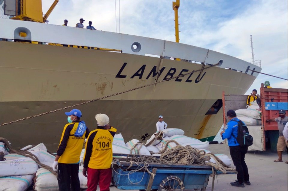 jadwal dan tiket kapal laut pelni km lambelu 2023
