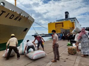 Tiket Kapal Kaimana – Nabire — KM Tidar
