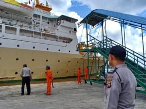 Tiket Kapal Pontianak – Serasan — KM Bukit Raya